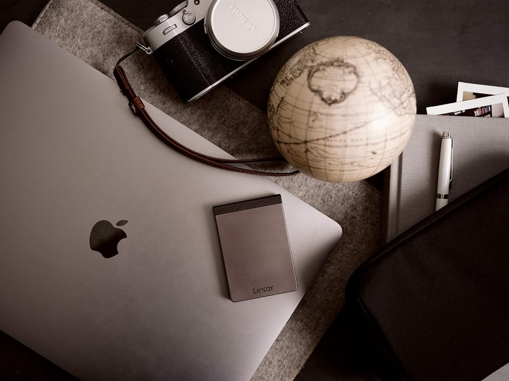 Lexar SL200 Portable SSD 1TB ,EXTERNAL Soled state drive up to 550MB/s read, 400MB/s write, with usb 3.1 type-c port