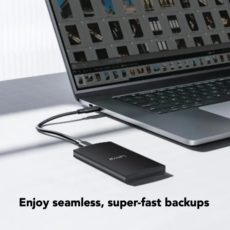 SL300_Portable_SSD_Photo3.webp